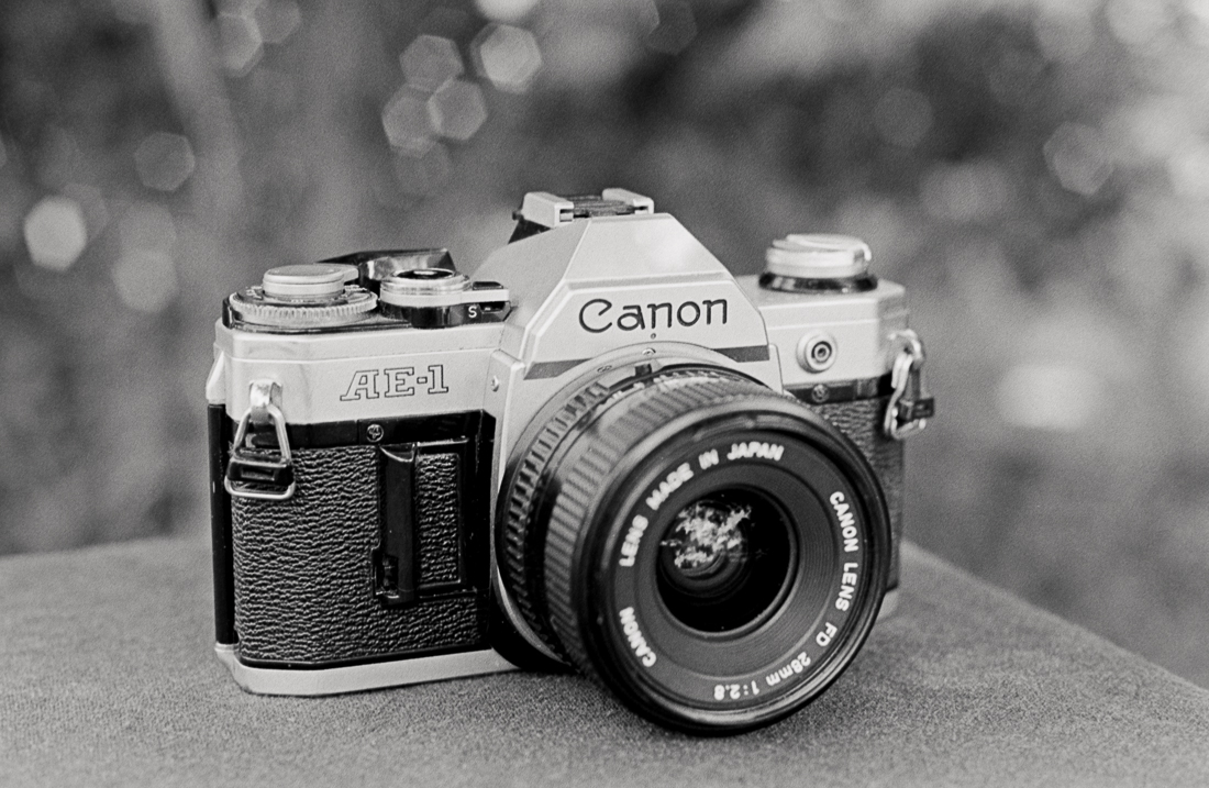 AE1